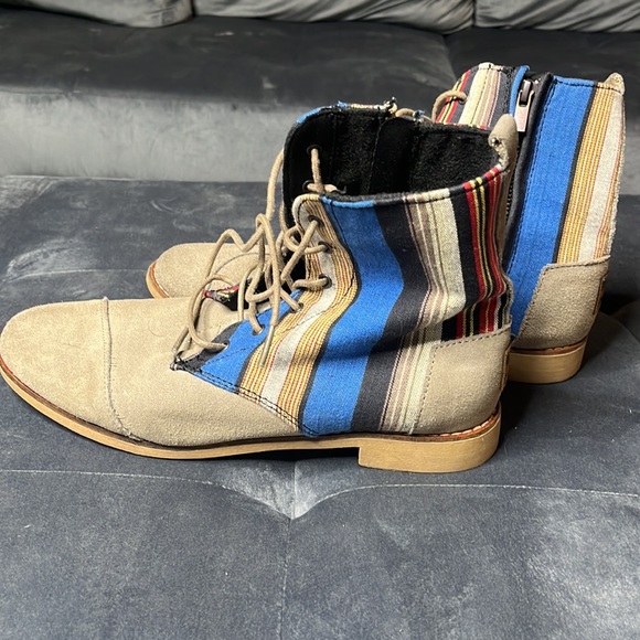 Tom’s Multi colored boots - Picture 2 of 3